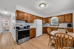 34 Brighton St, Waterbury, CT 06704 - Photo 4