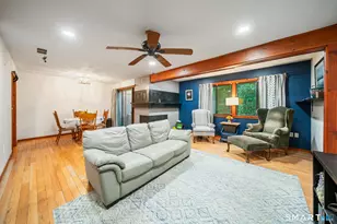 8 Woods Way, Woodbury, CT 06798 - Photo 14
