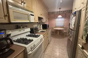 50 Greenhouse Rd, Bridgeport, CT 06606 - Photo 2