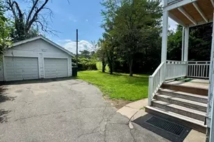 97-99 Victoria Rd, Hartford, CT 06114 - Photo 14