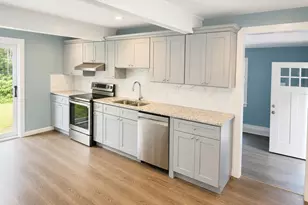 113 Meeting House Ln, Ledyard, CT 06339 - Photo 12