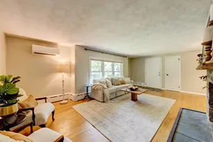 1029 Hopewell Rd, Glastonbury, CT 06073 - Photo 4