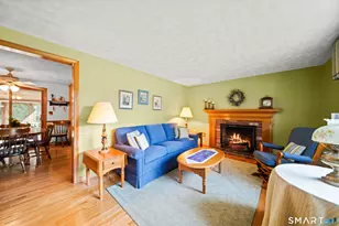 11 Monroe Rd, Enfield, CT 06082 - Photo 6