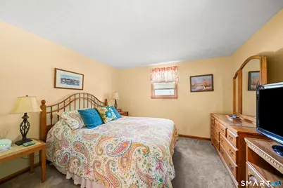 11 Monroe Road, Enfield, CT 06082 - Photo 18