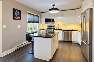 240 Wardwell St, Stamford, CT 06902 - Photo 2