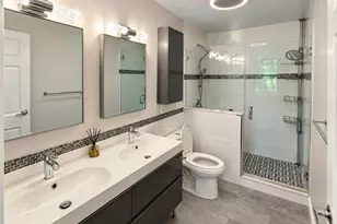 240 Wardwell St, Stamford, CT 06902 - Photo 12