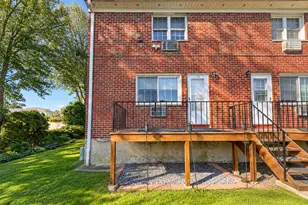 240 Wardwell St, Stamford, CT 06902 - Photo 20