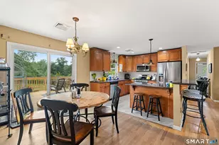 8 Meadow Dr, Oxford, CT 06478 - Photo 6