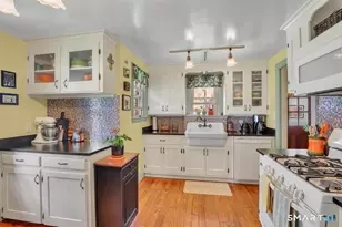 200 Woodland St, Manchester, CT 06042 - Photo 8