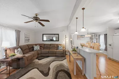 26 Woodland Park, Shelton, CT 06484 - Photo 6