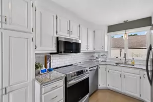100 Dudley Ave, Old Saybrook, CT 06475 - Photo 16