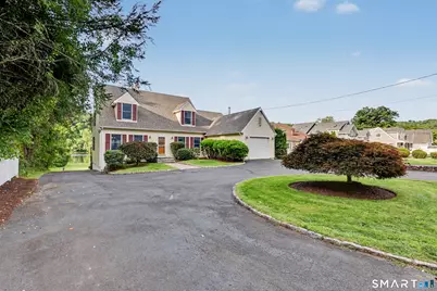 60 Housatonic Drive, Newtown, CT 06482 - Photo 4