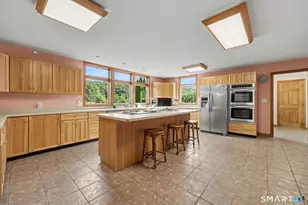 60 Housatonic Dr, Newtown, CT 06482 - Photo 8
