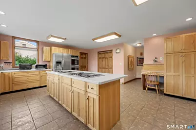 60 Housatonic Drive, Newtown, CT 06482 - Photo 12