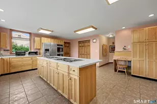 60 Housatonic Dr, Newtown, CT 06482 - Photo 12