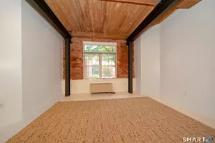 319 New Britain Rd, Berlin, CT 06037 - Photo 4