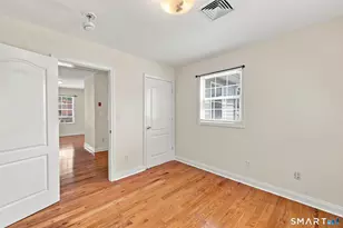35 Woodrow St, Stamford, CT 06902 - Photo 10