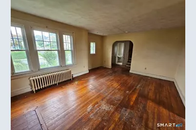 112 Vauxhall Street, New London, CT 06320 - Photo 12