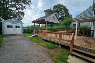 112 Vauxhall St, New London, CT 06320 - Photo 4