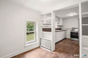 141 Grinnell St, Milford, CT 06461 - Photo 4