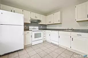 10 Taft Pt, Waterbury, CT 06708 - Photo 14