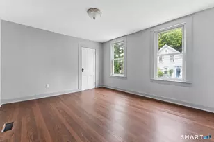 97 Summit St, Norwich, CT 06360 - Photo 16