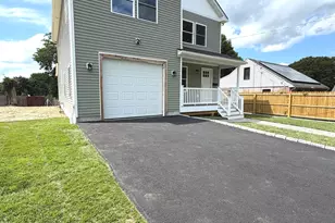 17 Dracut Ave, Waterbury, CT 06704 - Photo 8