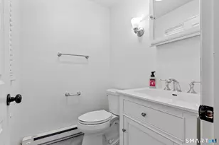64 Woodmere Rd, West Hartford, CT 06119 - Photo 18