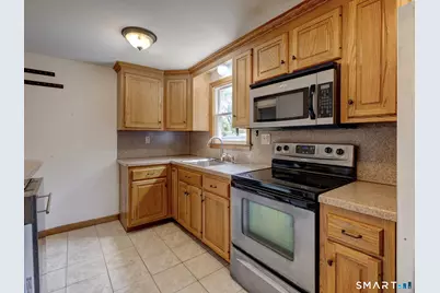 19 Beckwith Drive, Plainville, CT 06062 - Photo 8