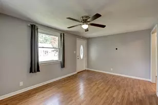 19 Beckwith Dr, Plainville, CT 06062 - Photo 6