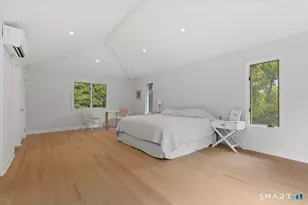 10 Bowman Dr, Greenwich, CT 06831 - Photo 18