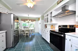 32 Aspetuck Ave, New Milford, CT 06776 - Photo 14
