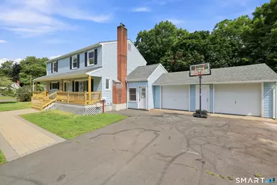 58 Circle Drive, Windsor Locks, CT 06096 - Photo 2