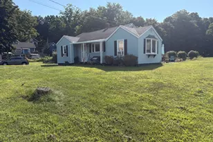 9 Buckingham Rd, Mansfield, CT 06033 - Photo 2