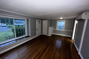52 Ellsworth Dr, Bloomfield, CT 06002 - Photo 10