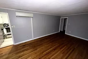 52 Ellsworth Dr, Bloomfield, CT 06002 - Photo 8