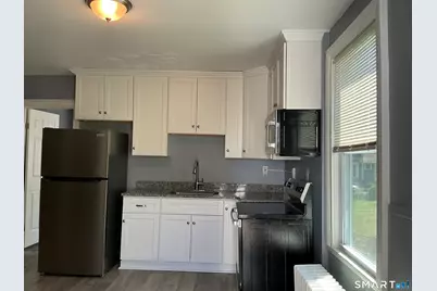 160 South Main Street #1st FL Rear, Middletown, CT 06457 - Photo 2