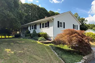 102 Derry Hill Rd, Montville, CT 06382 - Photo 2