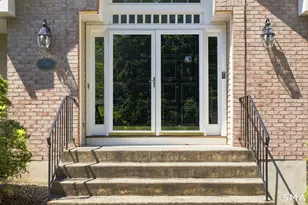 641 France St, Rocky Hill, CT 06067 - Photo 2