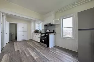 59 Pleasant St, Danbury, CT 06810 - Photo 6