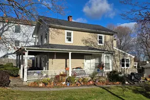 59 Pleasant St, Danbury, CT 06810 - Photo 1