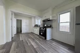 59 Pleasant St, Danbury, CT 06810 - Photo 10