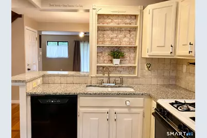 3 Danforth Lane #3, West Hartford, CT 06110 - Photo 8