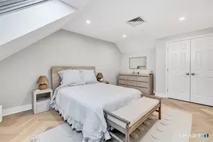 43 Harbor Dr, Stamford, CT 06902 - Photo 20