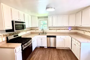 439 Quinn St, Naugatuck, CT 06770 - Photo 2