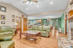 14 Oak St, Wallingford, CT 06492 - Photo 14
