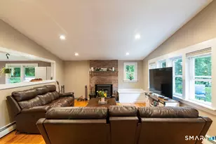 686 Squaw Rock Rd, Plainfield, CT 06354 - Photo 4