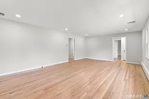 16 Ezra St, North Haven, CT 06473 - Photo 8