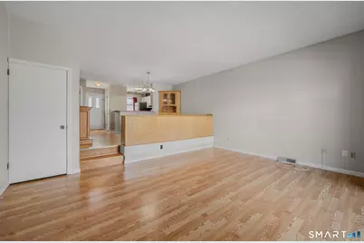 61 Meetinghouse Village #1, Meriden, CT 06450 - Photo 8