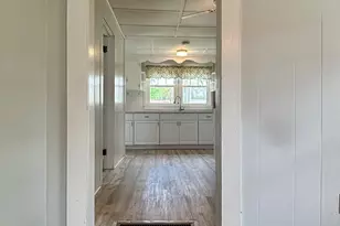 40 Portland Ave, Old Lyme, CT 06371 - Photo 28